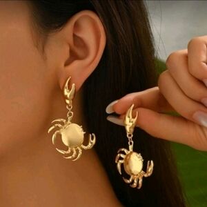 NEW! 14K Gold Plated Crab Dangle Drop Post Earrings